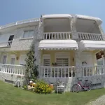 Sari Kosk Butik